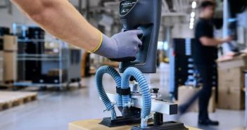 AERO-LIFT präsentiert neues FORCE-LIFT . 2 auf FACHPACK Nürnberg (Foto: AERO-LIFT Vakuumtechnik GmbH)