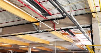 Hallenbeheizung: zentrale und dezentrale Systeme praxisnah, wirtschaftlich, zukunftssicher (Foto: KÜBLER GmbH Energiesparende Hallenheizungen)