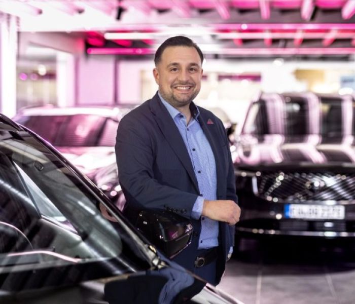 Tolgahan Toktas, Senior Area Manager für die Stationen Hamburg (Foto: Arndt Automobile GmbH)