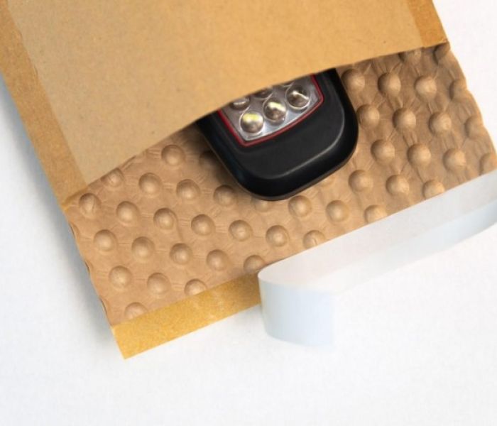 Verschließbare Polsterbeutel aus Papier (Foto: Papair)